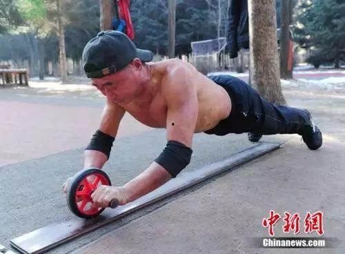 带你吃瓜大爷健身,揭秘健身达人的日常