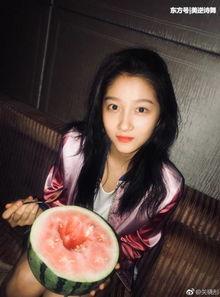 各个明星吃瓜图片大全,揭秘幕后花絮与趣味瞬间